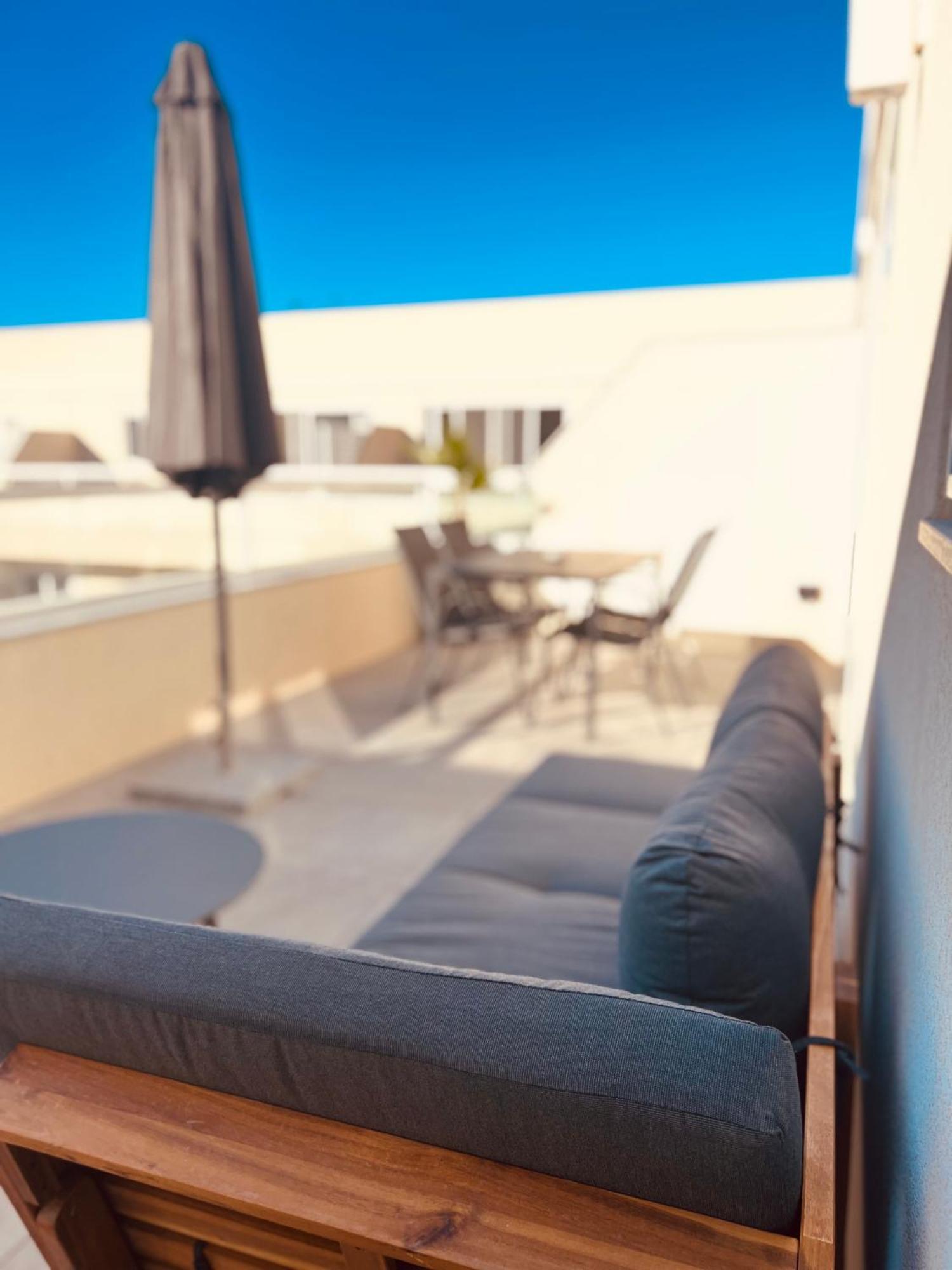 Modern & Spacious 2Br Penthouse With Terrace - Close To Qawra Beach San Pawl il-Baħar Zewnętrze zdjęcie